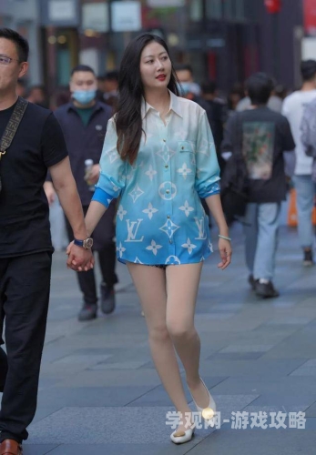 紧身裙丝袜美腿，网络上的时尚焦点紧身裙换装